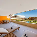 Modern In Prestigious El Higueron Apartamento Fuengirola