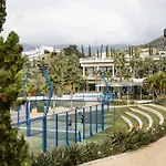 Modern In Prestigious El Higueron Fuengirola