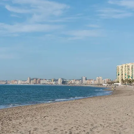 Modern In Prestigious El Higueron Фуенхірола