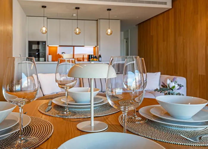 דירה Modern In Prestigious El Higueron פואנגירולה