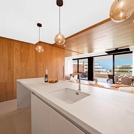 Modern In Prestigious El Higueron Apartment Fuengirola