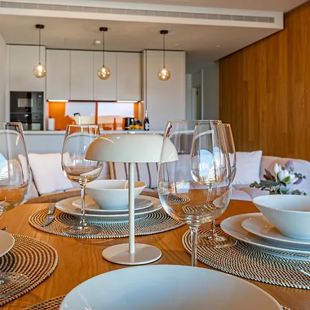 Daire Modern In Prestigious El Higueron Fuengirola