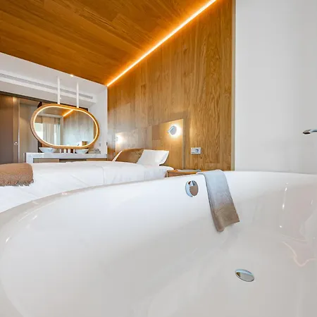 Modern In Prestigious El Higueron Apartment