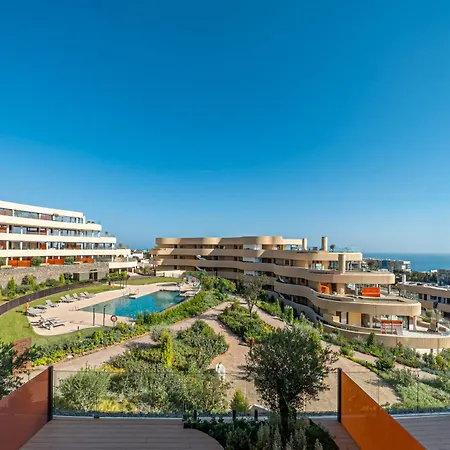 Modern In Prestigious El Higueron Apartment