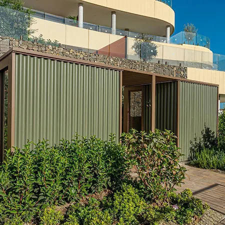 Modern In Prestigious El Higueron Apartment Fuengirola