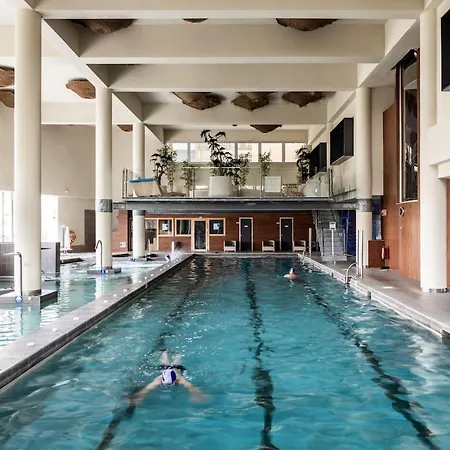 Modern In Prestigious El Higueron Apartment Fuengirola