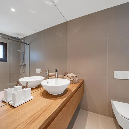 Modern In Prestigious El Higueron Apartment *