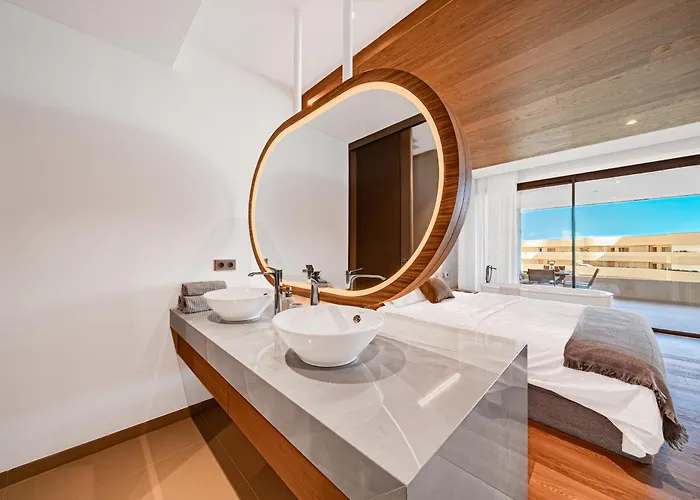 Modern In Prestigious El Higueron Апартаменти Фуенхірола